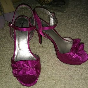 💖👠 Sexy Fuschia Heels 👠 💖